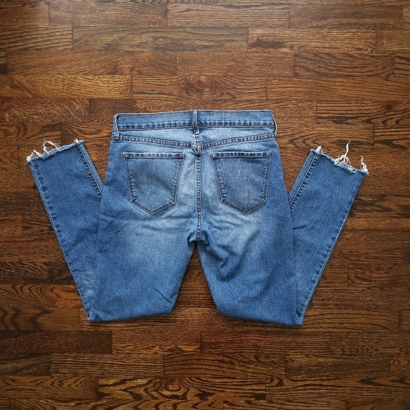 🚫SOLD🚫OldNavy▪︎Original Mid Rise Jeans - Picture 3 of 15